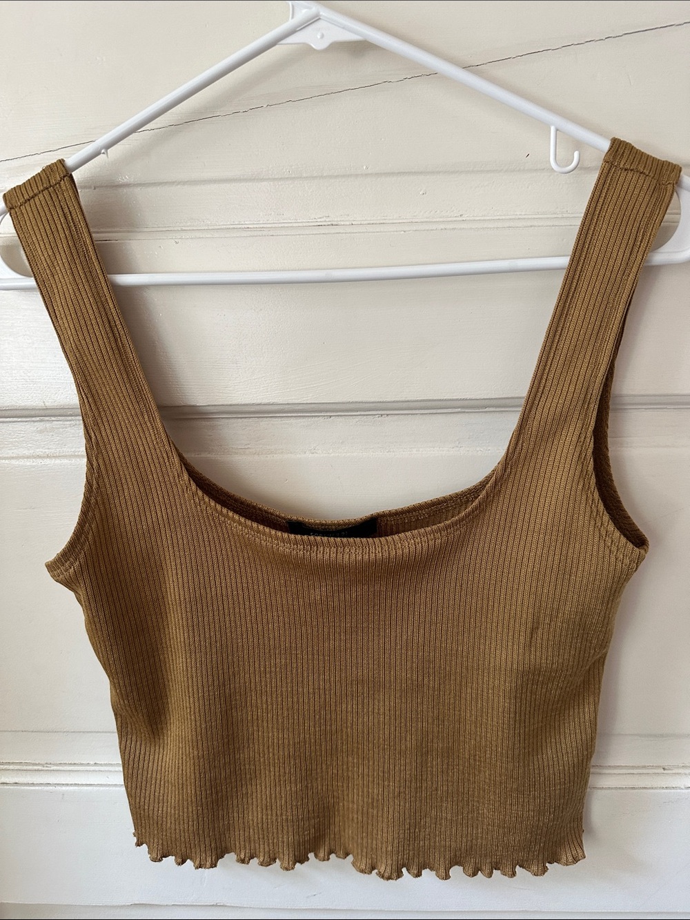 Forever 21 Ribbed Square Neck Crop Wide Strap Tank Top Lettuce Trim Olive Brown